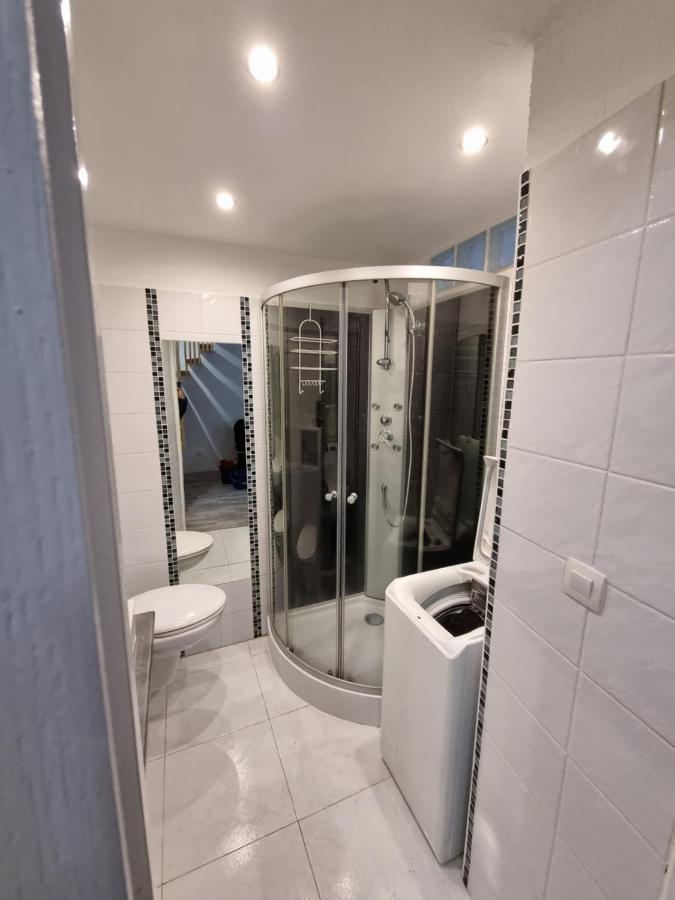 הוילה דראגיניאן T2 Chaleureux Et Fonctionnel Avec Climatisation מראה חיצוני תמונה